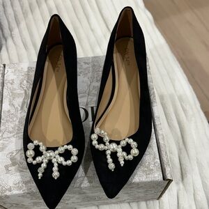 Chic Black Flats with Pearl Accents